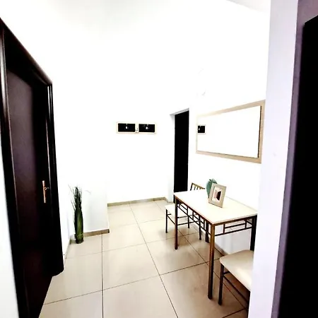Veronica Hotel 3*