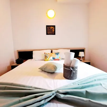Veronica Hotel 3*