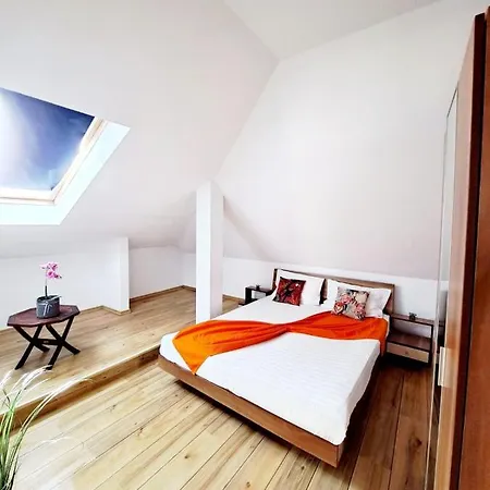 Veronica Hotel